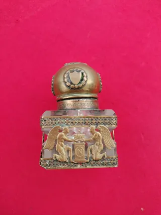 Tintero de cristal y metal latón