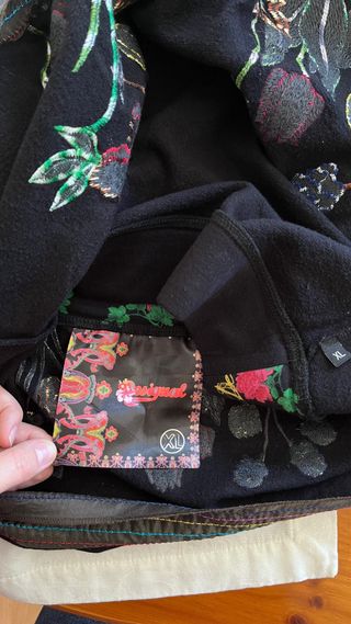 Falda Desigual bordada flores