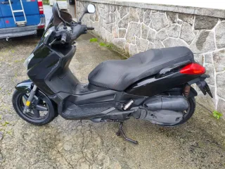 Yamaha X-Max 125 Negra Automática