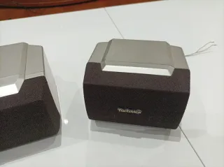 Altavoces Technics Marrón y Plata