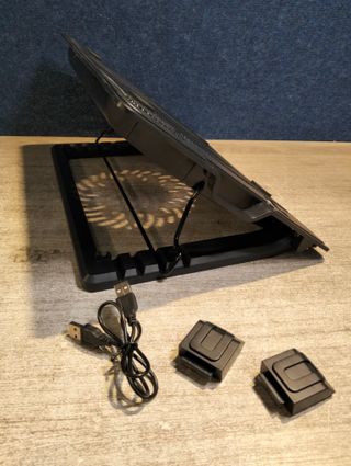 Soporte portátil IGGUAL RP1V17 refrigeración ventilador ajustable USB 17" negro