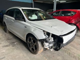 Hyundai i30 2023 ACCIDENTADO
