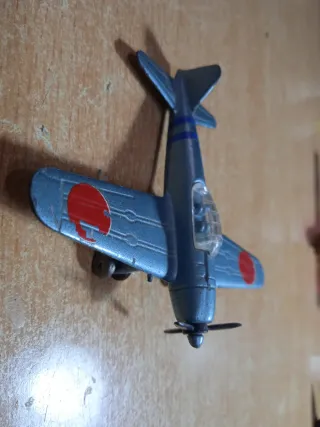 Avión Pilen Zero Japonés Mod. 702