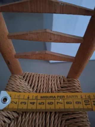 2 Seggioline in legno per casa delle bambole