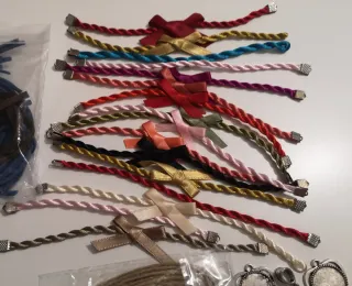 Material para manualidades y bisutería