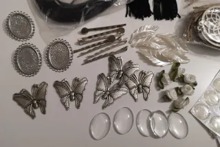 Material para manualidades y bisutería