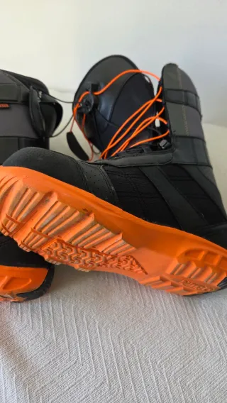 Botas de Snowboard Nitro Negras y Naranjas