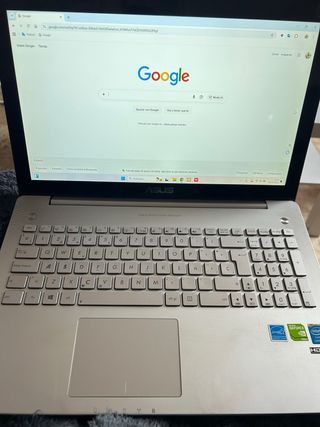 Portátil ASUS i7 Plata/Negro