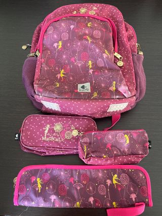 Conjunto mochila y estuches busquets Magical