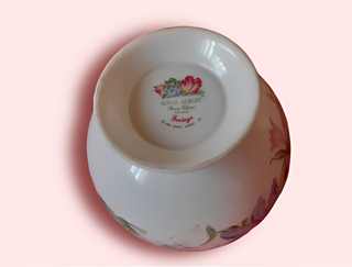 Tetera, lechera y azucarero Royal Albert Fonteyn