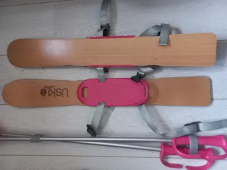 Esquís infantiles USKI con bastones