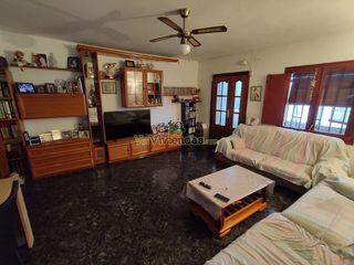 Chalet en venta en Vallirana