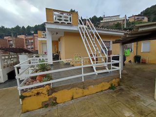 Chalet en venta en Vallirana