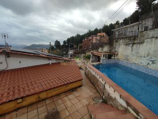 Chalet en venta en Vallirana