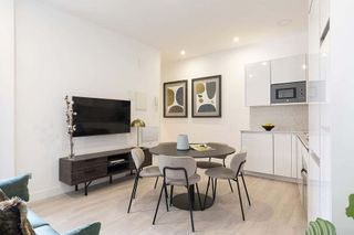 Piso en alquiler en Rejas en Madrid