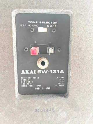 Altavoz Vintage Akai SW-131A (Japón 70s)