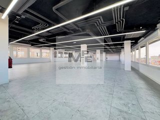 Oficina en alquiler en Castillejos en Madrid