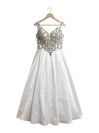 Vestido de Novia Blanco y Dorado