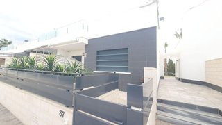 Chalet en venta en Santiago de la Ribera en San Javier