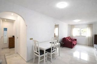 Piso en venta en Puerto - Plaza de Toros en Estepona