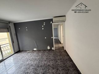 Piso en venta en Parets del Vallès