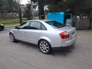 Audi A4 2.5 TDI quattro 2001