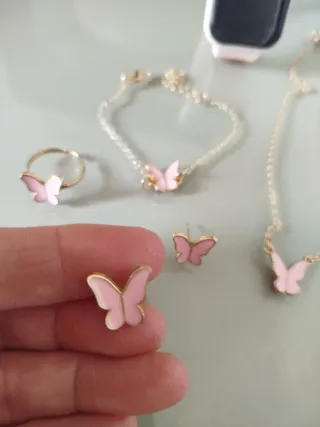 Conjunto de joyería mariposa.