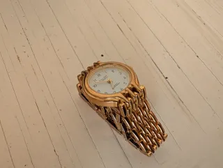 Reloj Philippe Arnold Dorado