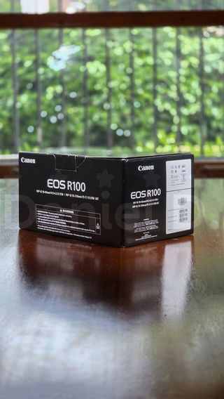 Canon EOS R100 Kit 18-45mm NUEVA