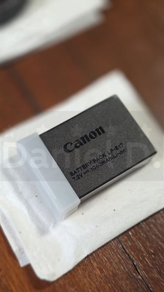 Canon EOS R100 Kit 18-45mm NUEVA