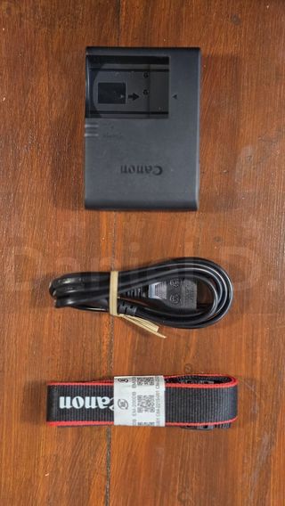 Canon EOS R100 Kit 18-45mm NUEVA