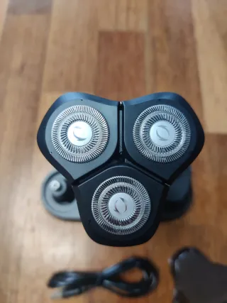 Rasoio Elettrico con Accessori