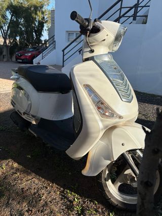 Aiyumo 125 Scooter 13000km. MOTO EN LANZAROTE
