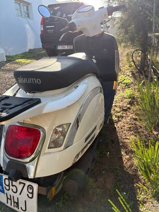 Aiyumo 125 Scooter 13000km. MOTO EN LANZAROTE