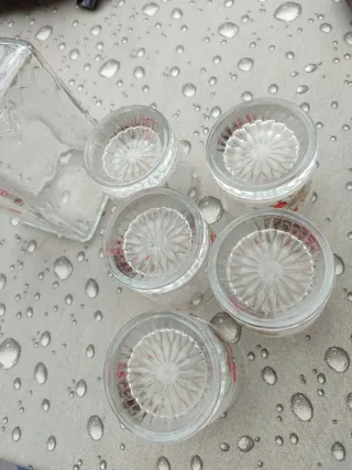 Licorera de cristal tallado con 5 vasos