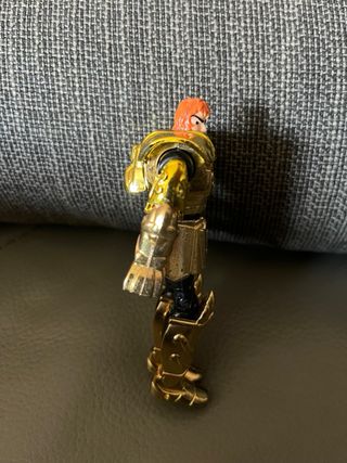 Caballeros del Zodiaco Figura Dorada