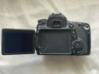 Cámara Canon EOS 70D para reparar o piezas