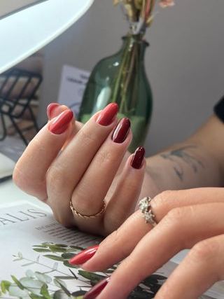 Manicura rusa