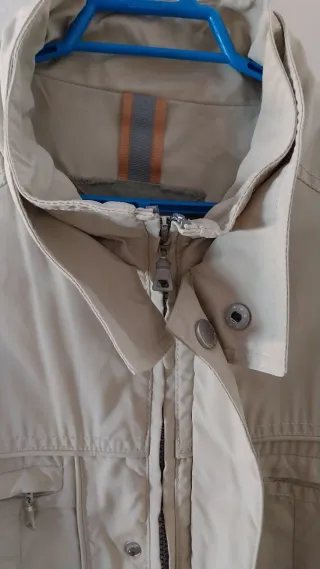Parka beige hombre como nueva. Talla L
