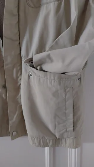 Parka beige hombre como nueva. Talla L