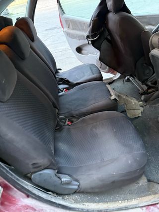 Despiece Citroen xsara Picasso 2.0 HDI  Año 2003