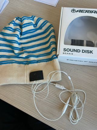 Cappello Beanie Aerial con Cuffie integrate