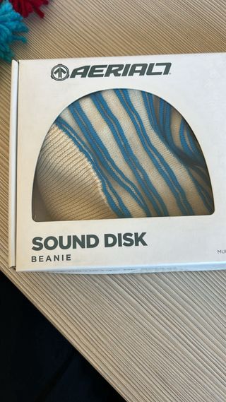 Cappello Beanie Aerial con Cuffie integrate