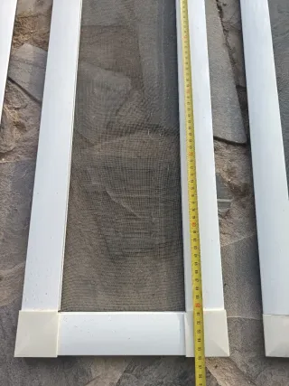 Mosquiteras correderas aluminio.