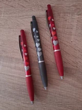 3 Bolígrafos con Corazones.  Nuevos