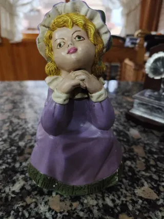 Figura decorativa pintada a mano