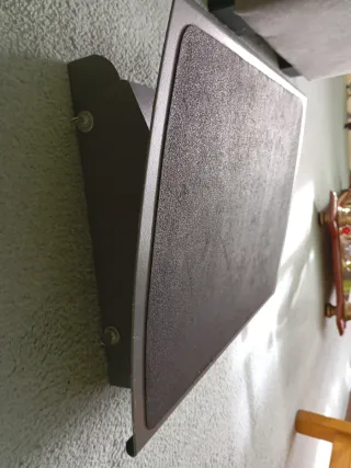 Reposapiés metálico para escritorio gris