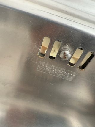 Fregadero de cocina metálico