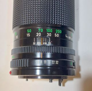 Canon FD 300mm f/5.6 Teleobiettivo