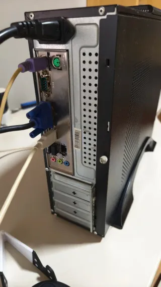 Torre PC NOX 1TB HDD DVD RW 8GB RAM